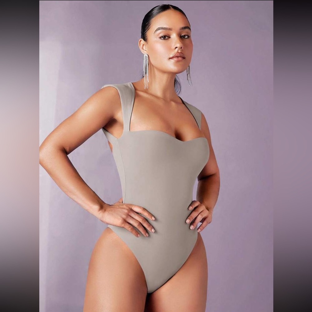 Solid Sweetheart Neck Slim Fit Tank Bodysuit